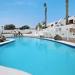 Puerto Chico 8 Appartement *