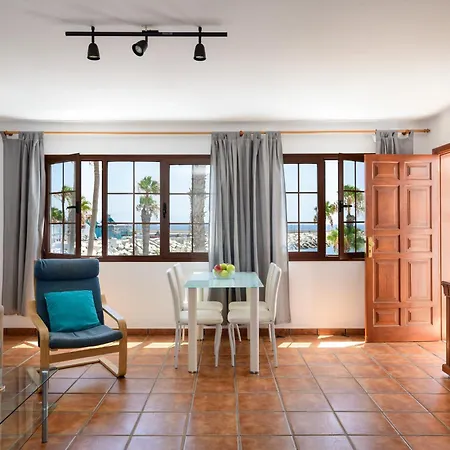 Puerto Chico 8 Appartement